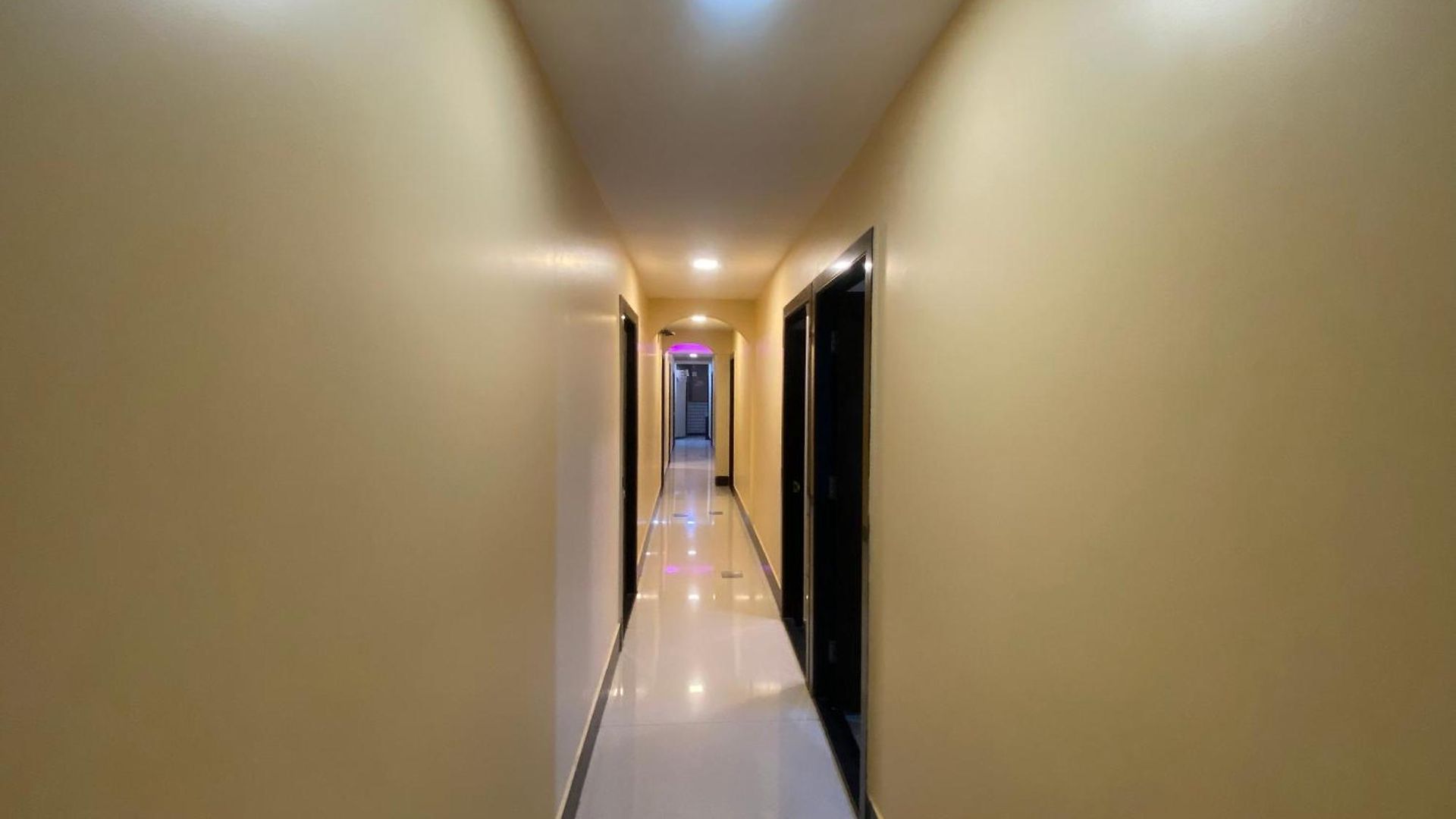 Royal Grand - Near International Airport 3* Mumbai