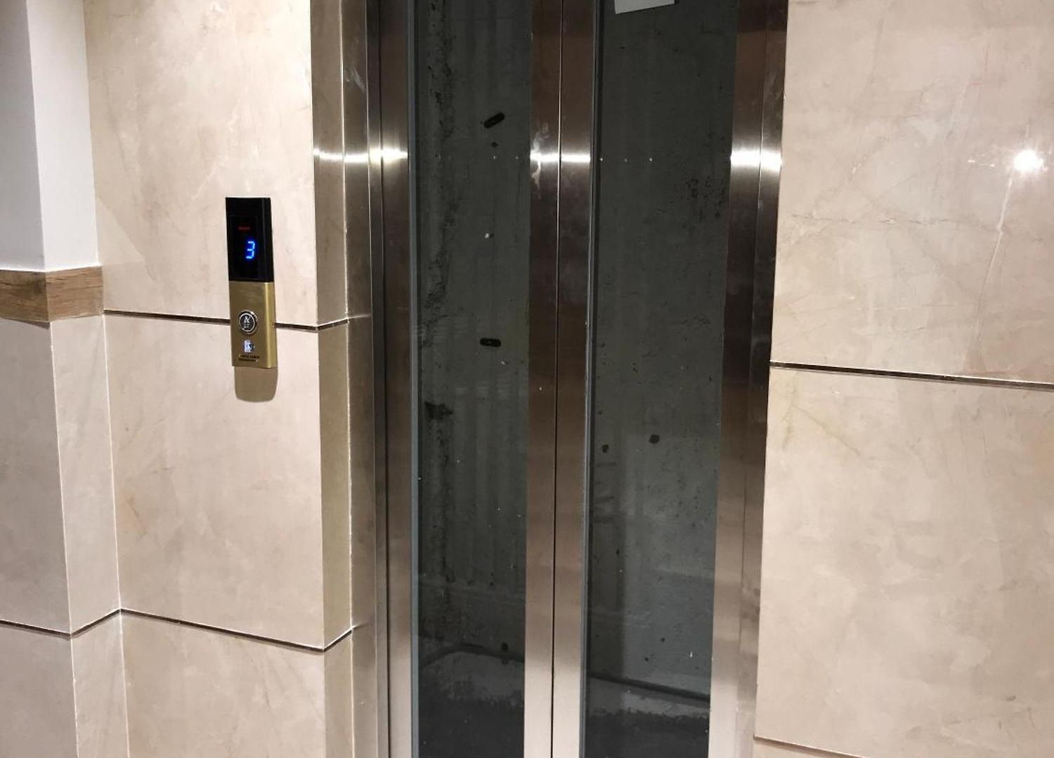 Hotel Amber Paramount Mumbai