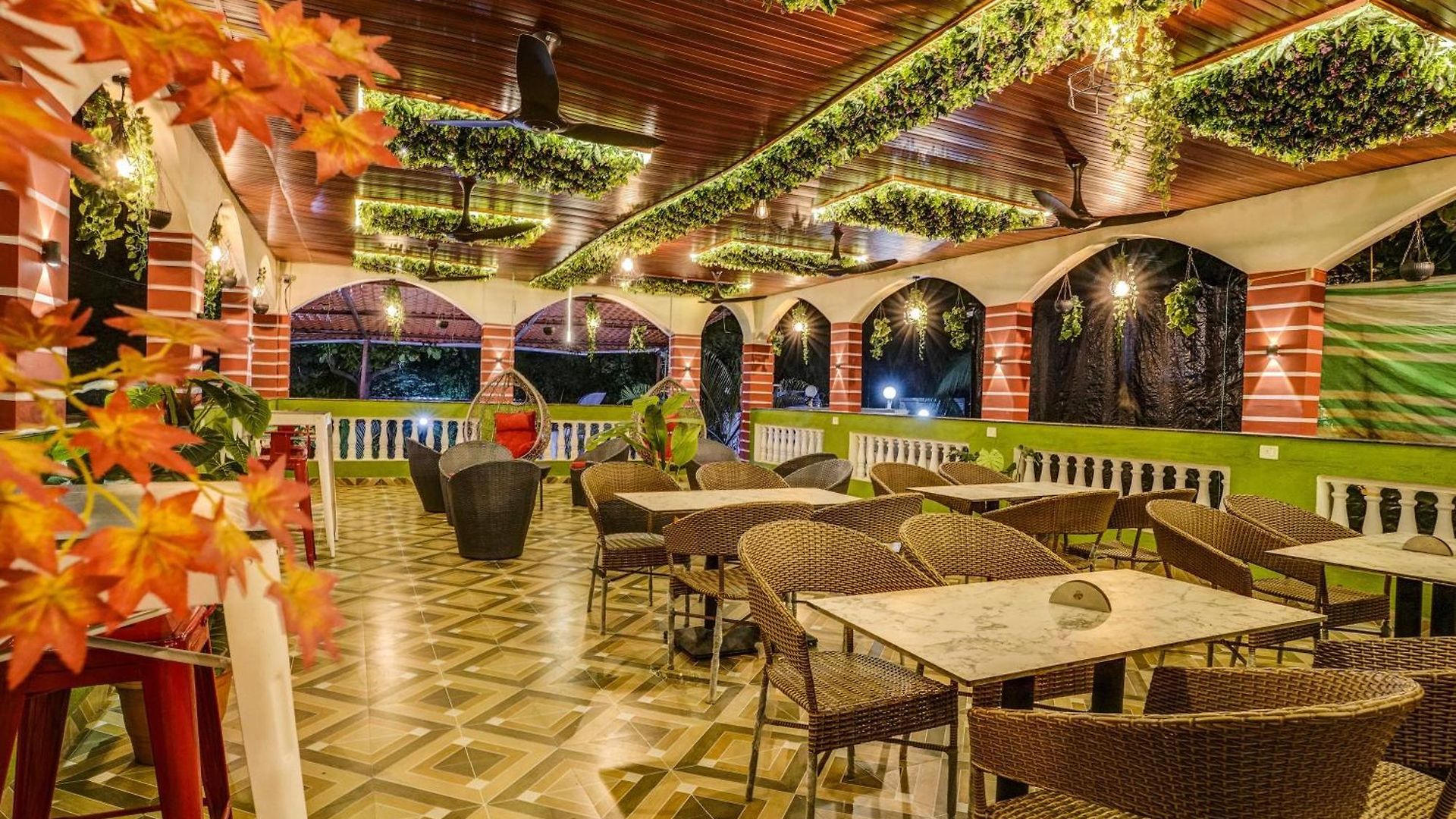 Collection O Palm Springs Hotel Mumbai