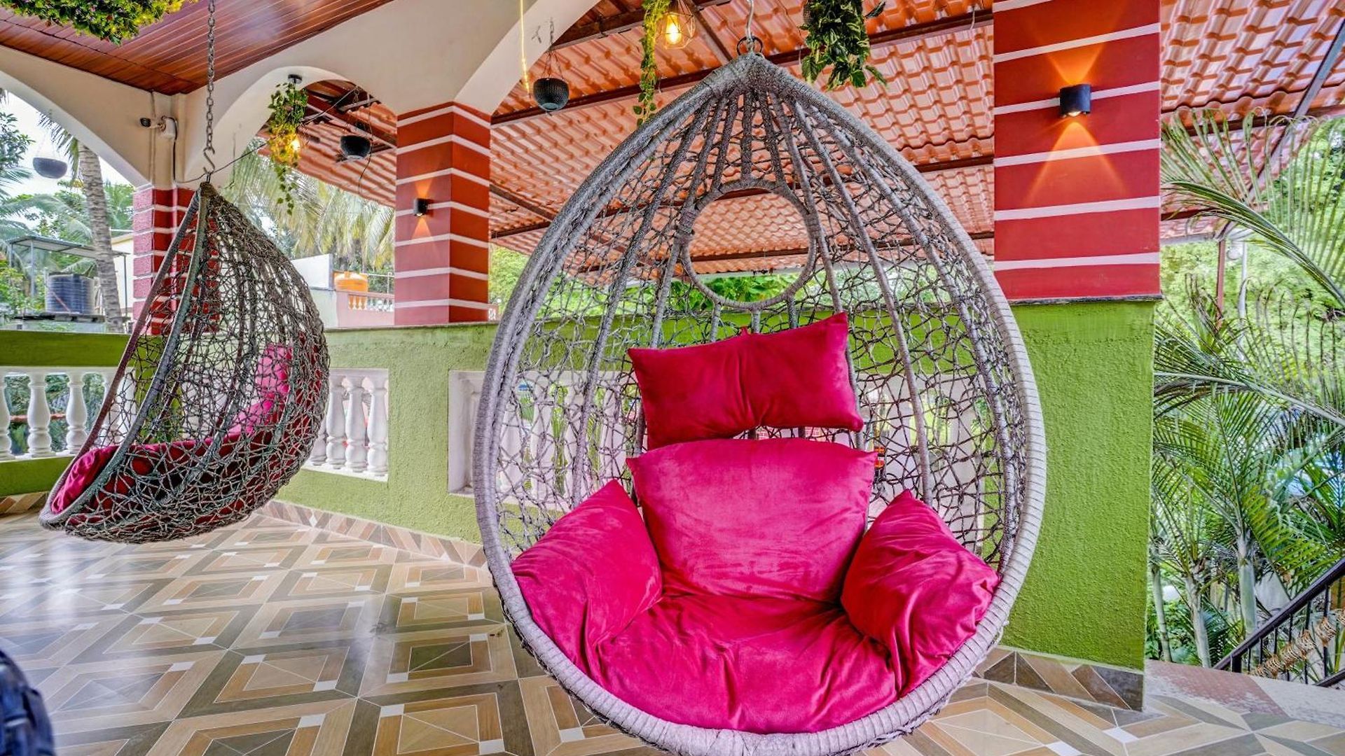 Collection O Palm Springs Hotel Mumbai
