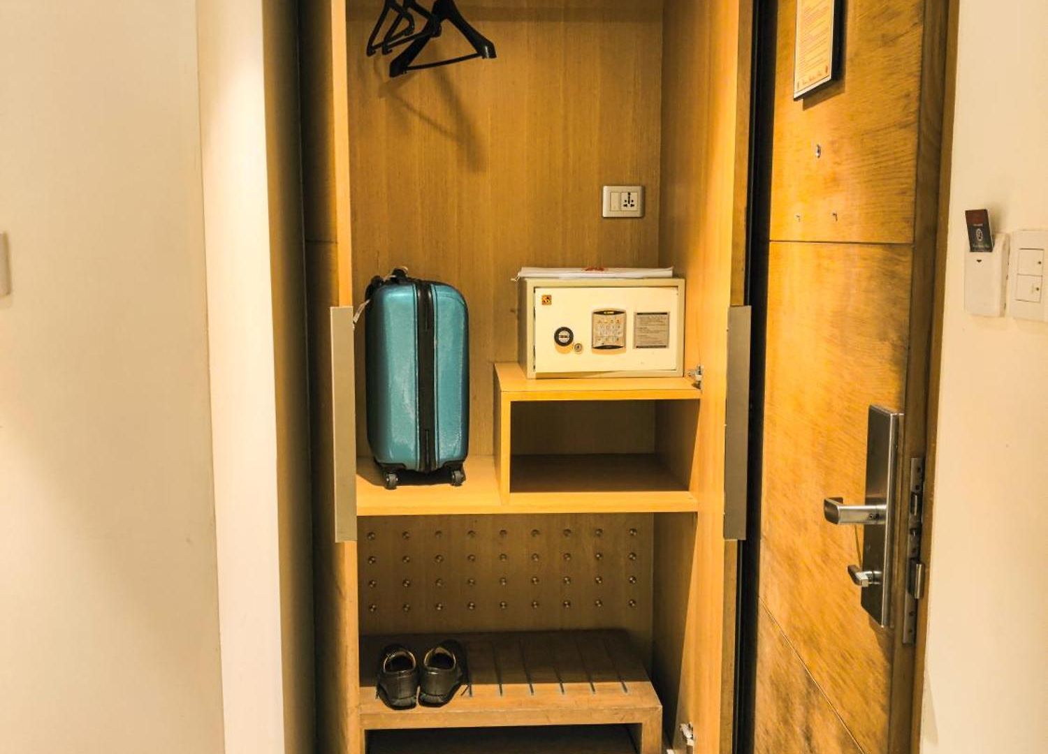 Hotel Ramee Guestline Khar