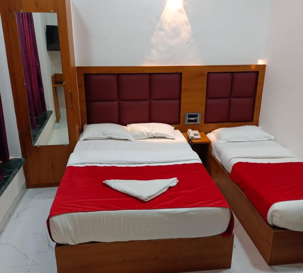 Airport Annex Hotel *