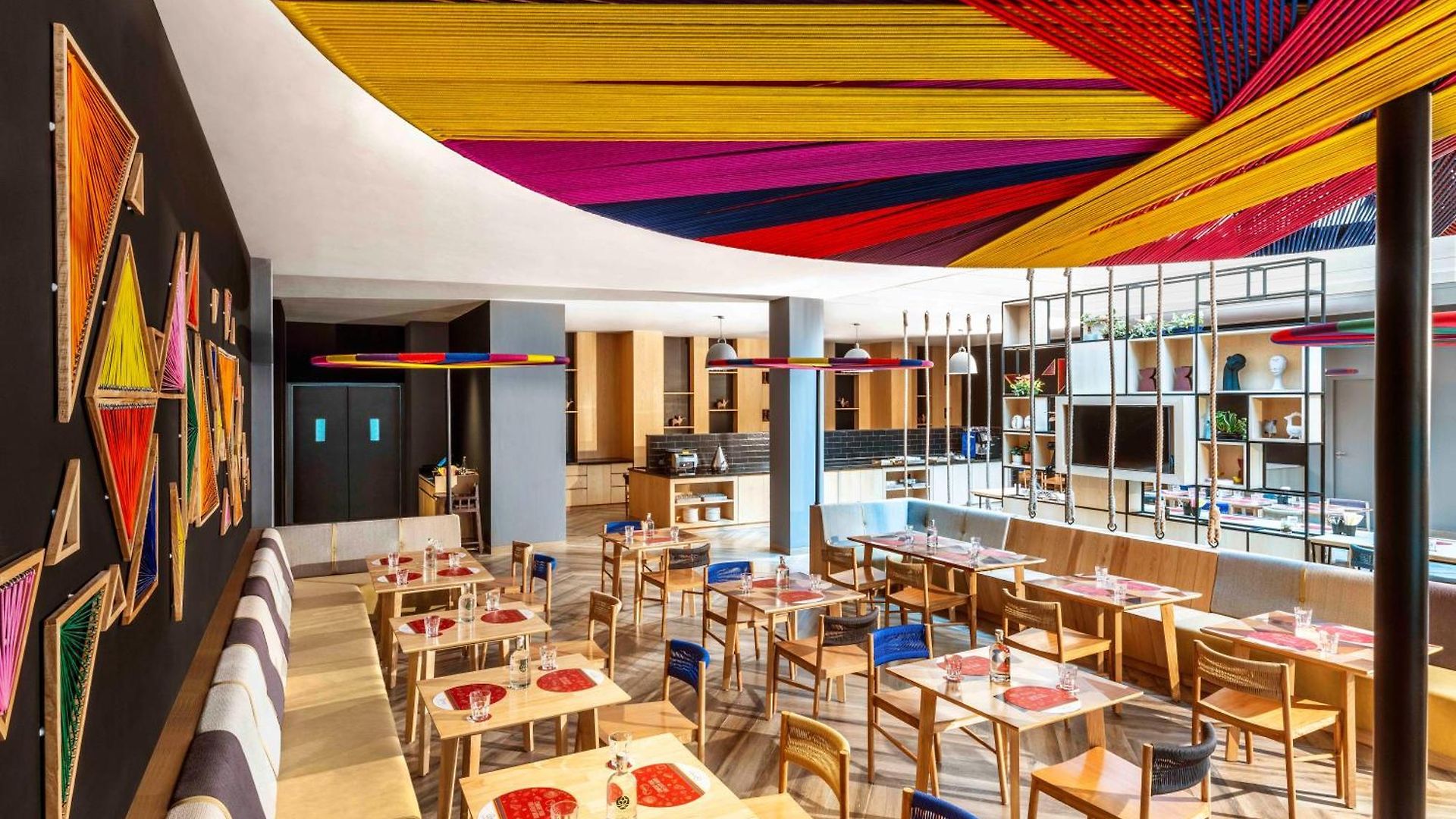 Hotel Ginger Airport
