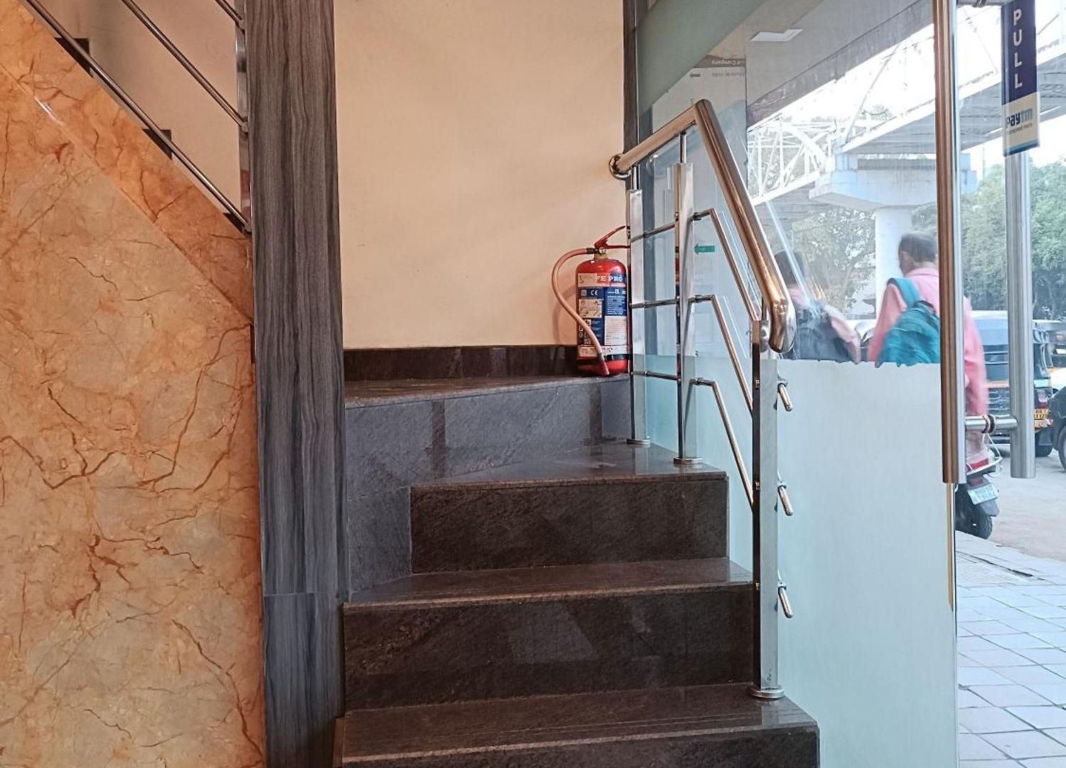 Guest house Time Gold Near Domestics Airport Mumbai