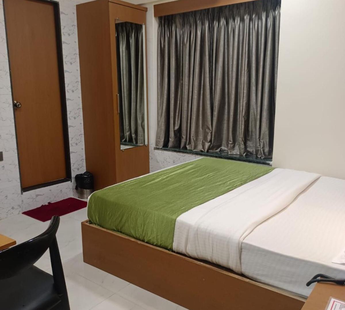 Hotel Airport Annex *
