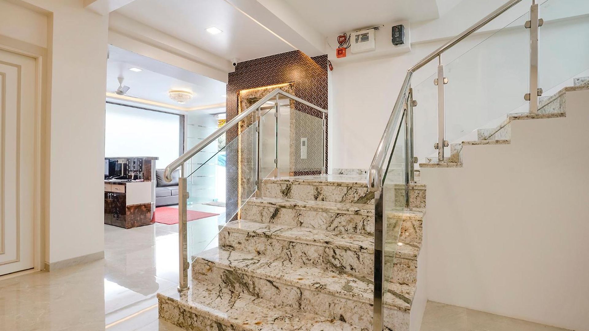 Fabhotel The Mint Hotel Mumbai