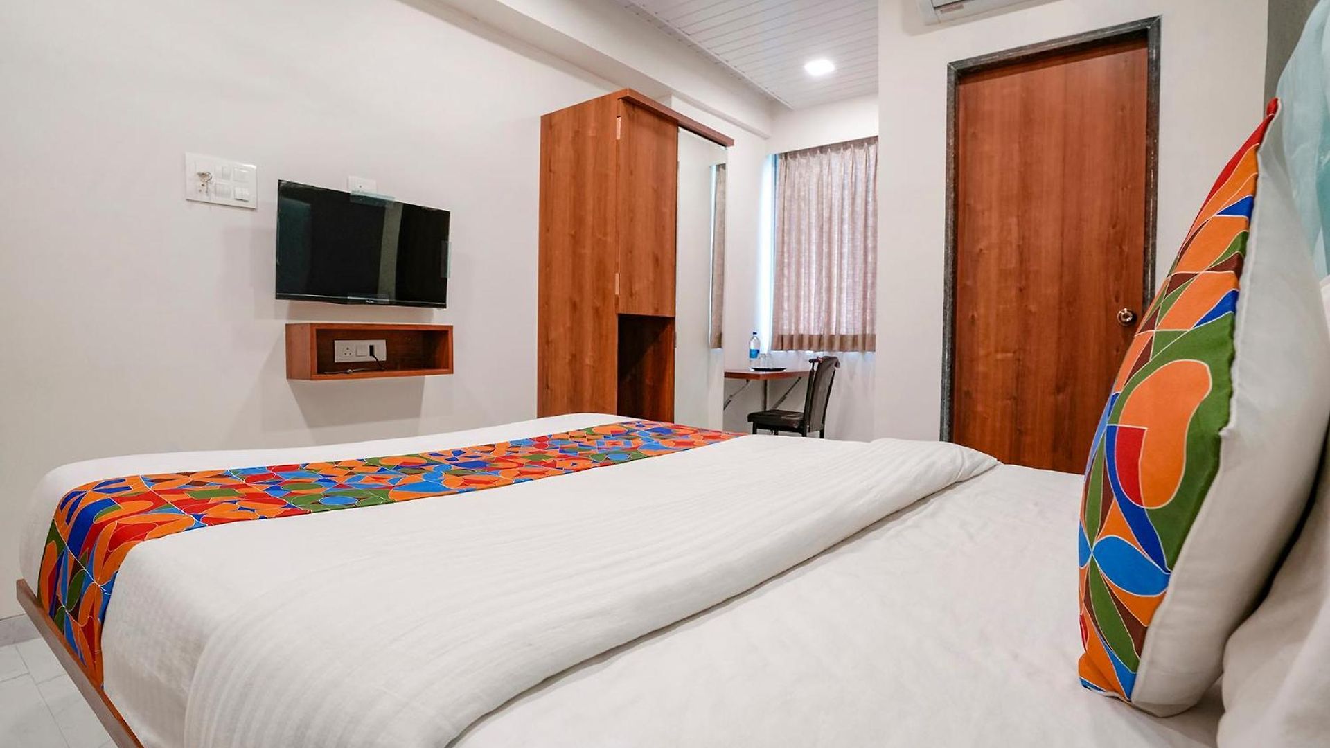 Fabhotel The Mint Mumbai