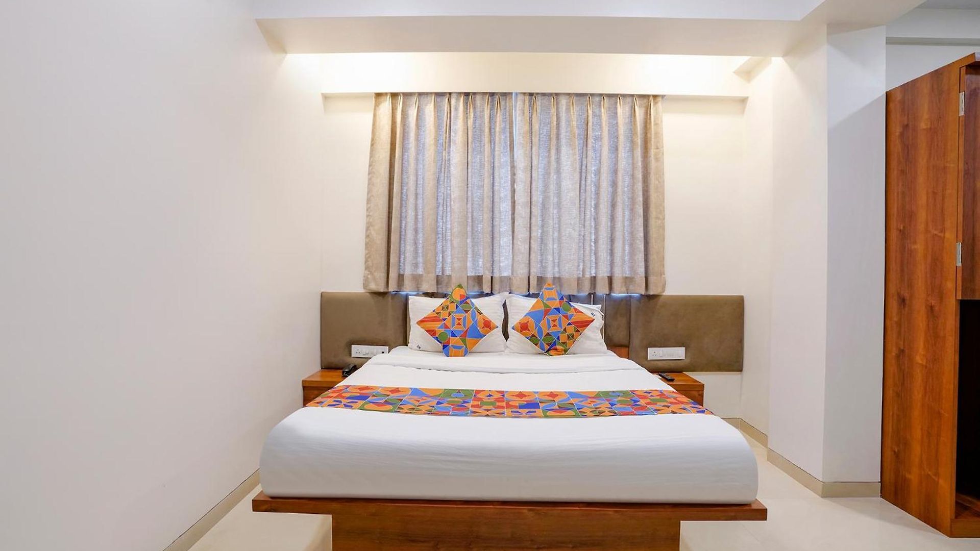 Fabhotel The Mint 3*