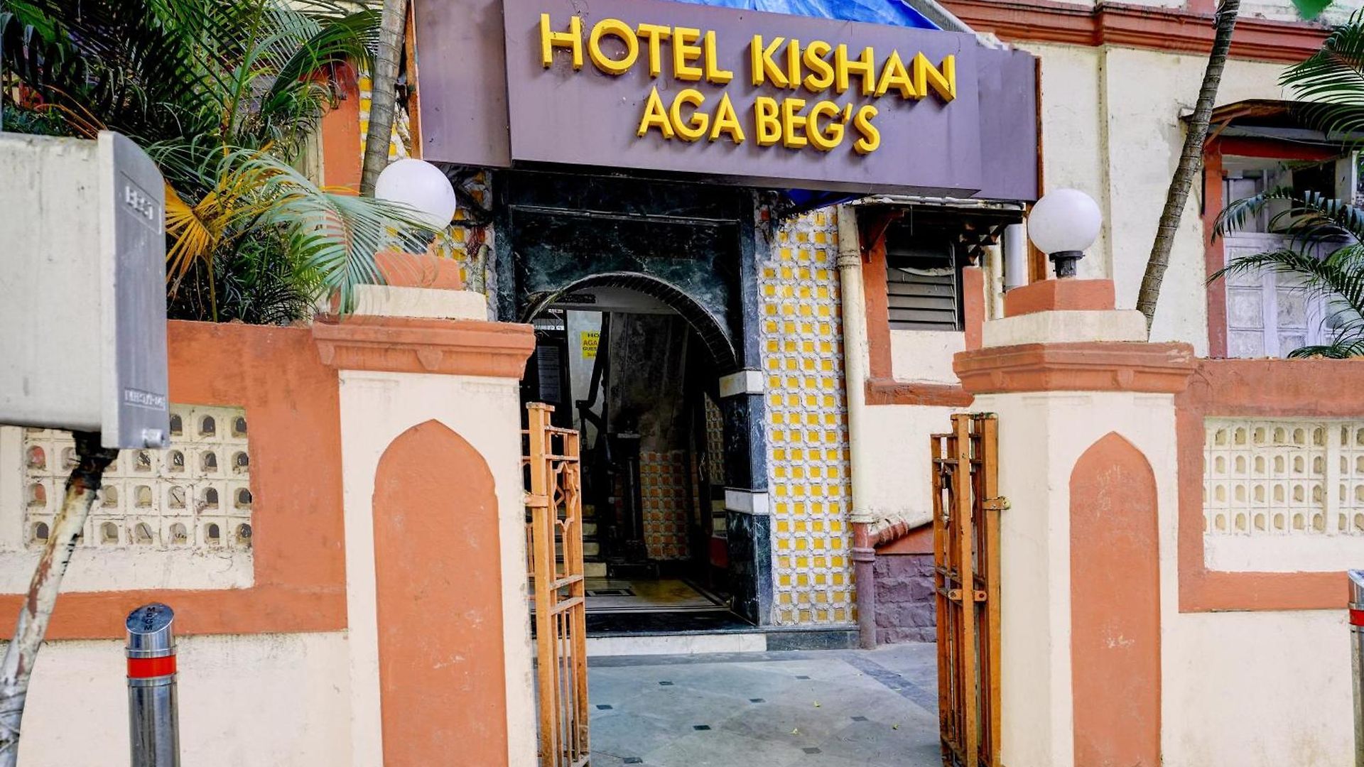 Aga Begs Mumbai