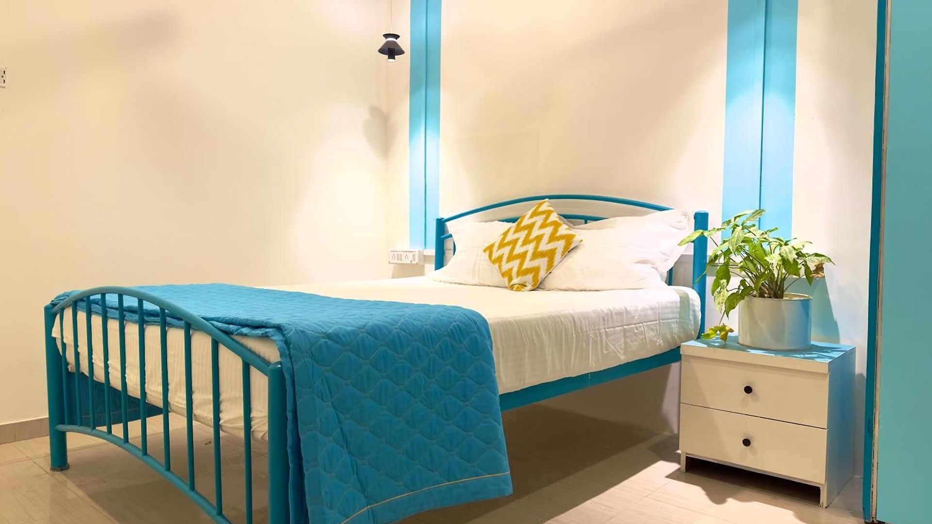 Hostel Locomo Hostel Express - Stay Work Eat *