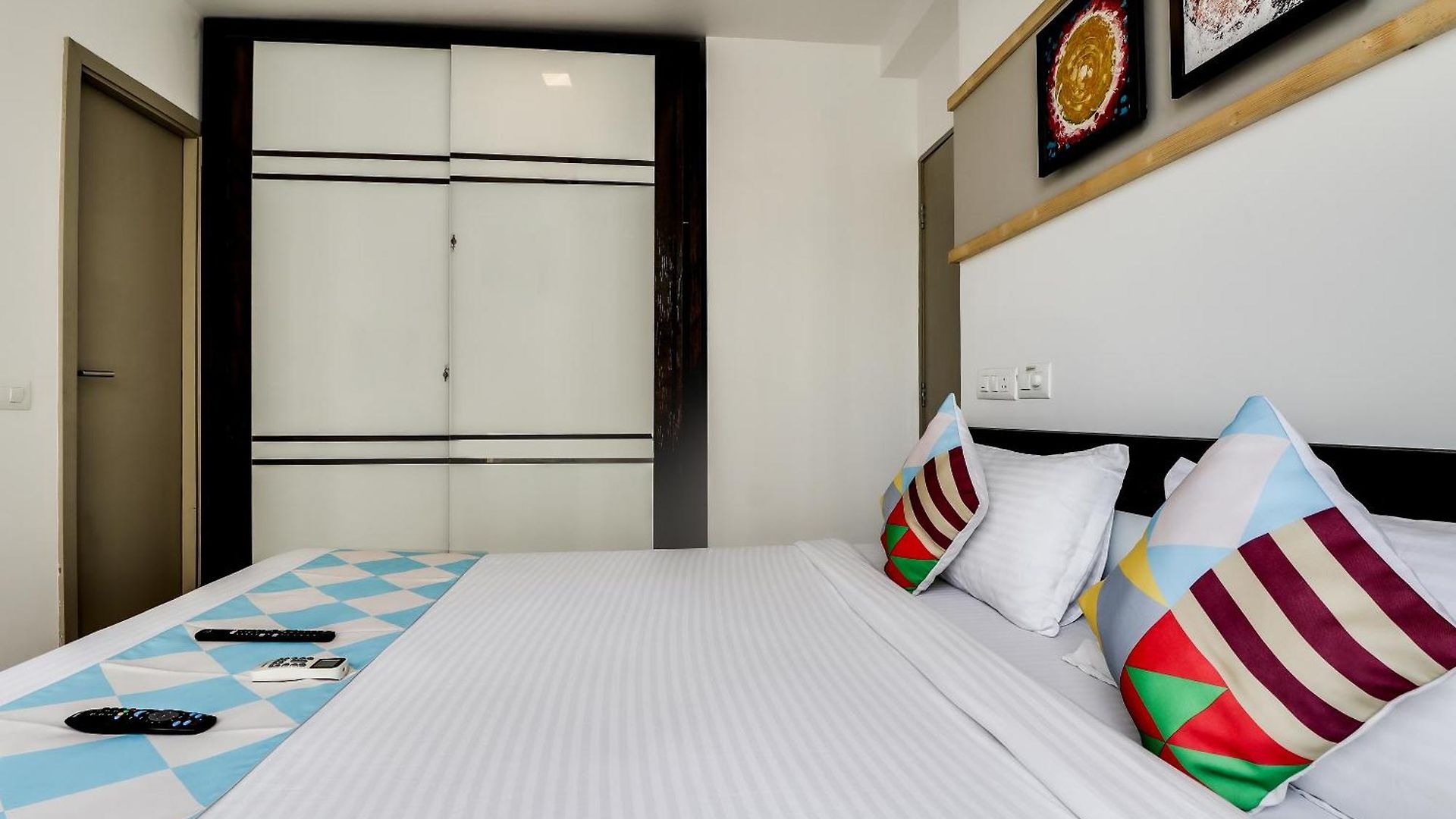 Oyo Elegant Hiranandani 3* Mumbai