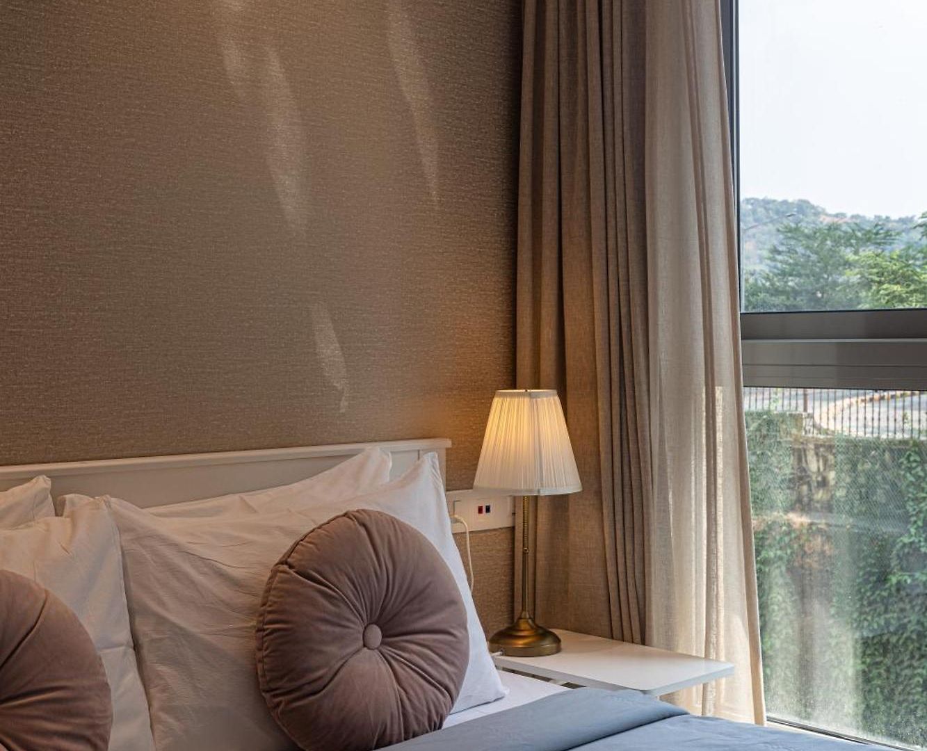 Apartment Regent Entire One Bedroom - Hiranandani Gardens, Powai Mumbai