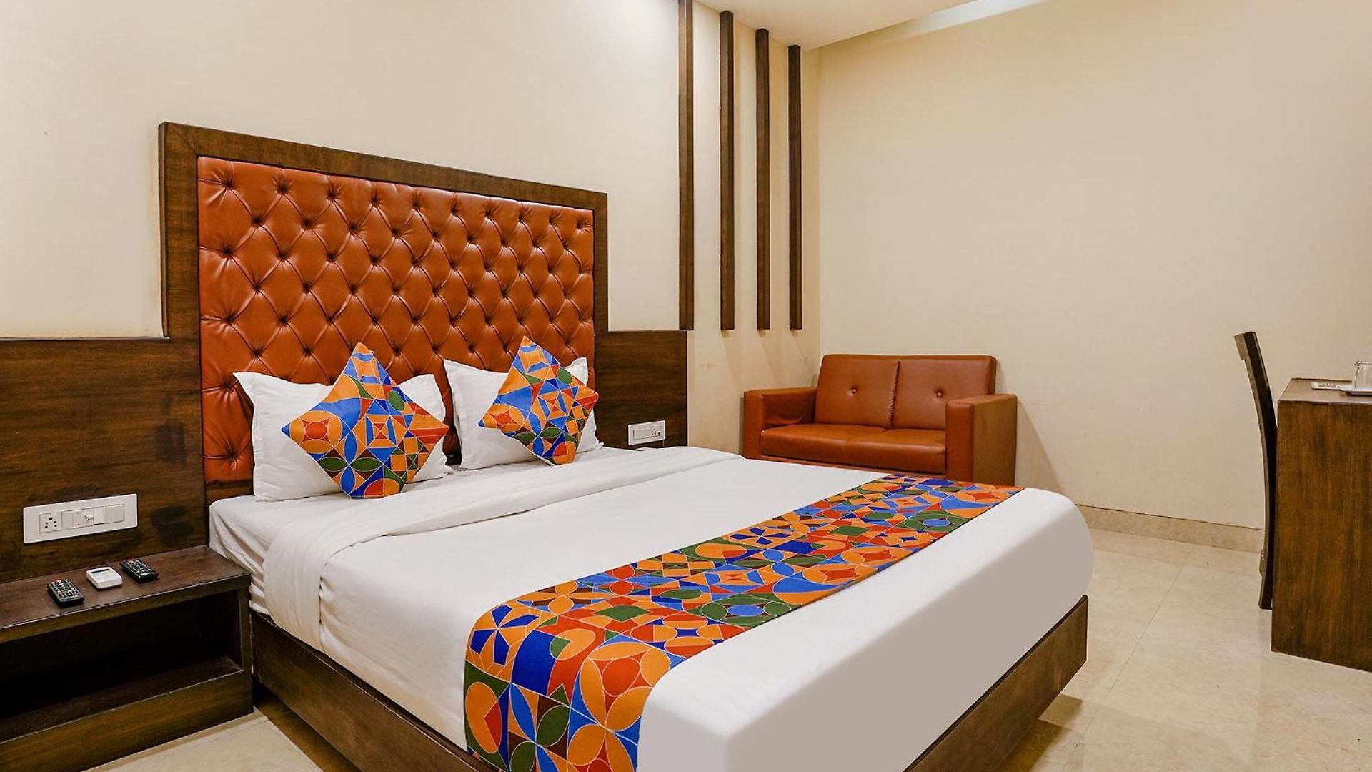 Fabhotel Vertigo 3*