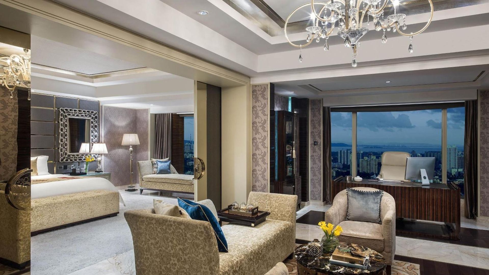 The St. Regis 5*