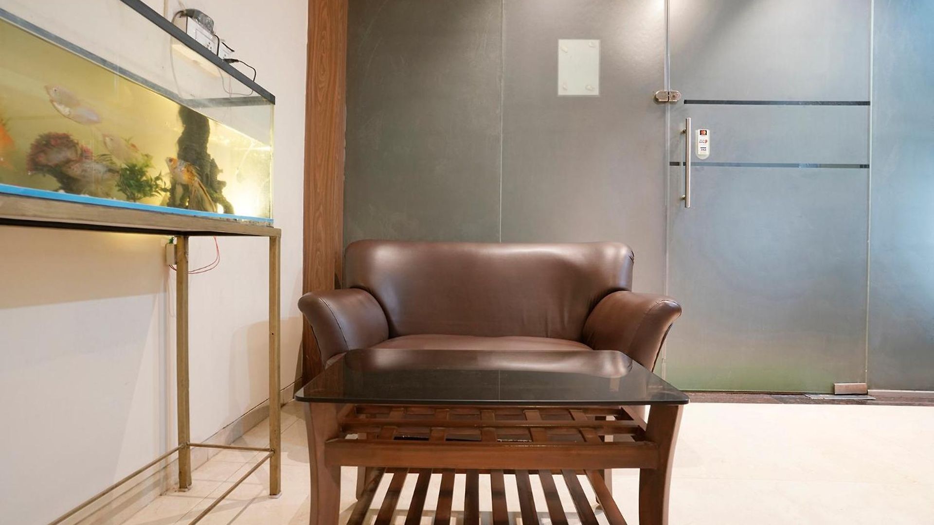 Via Wynd Hotel