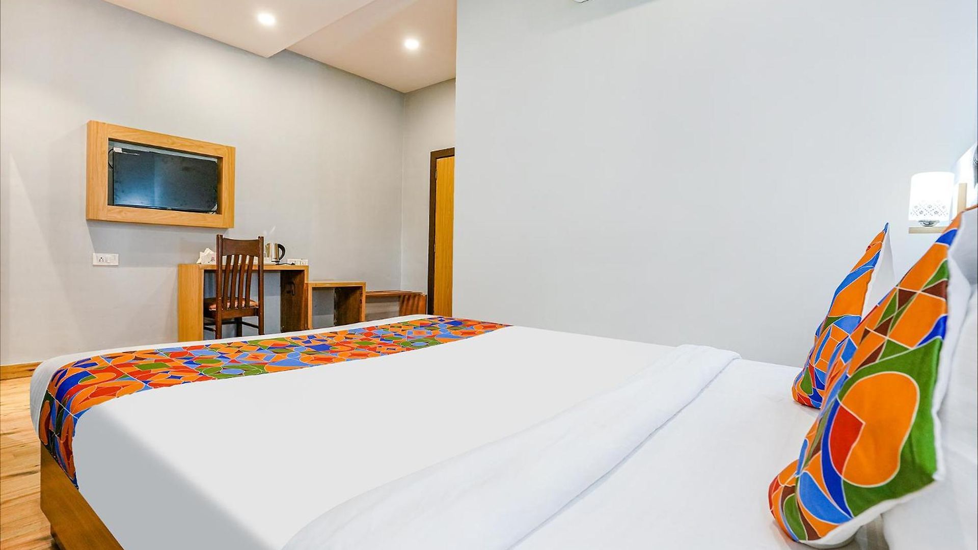 Fabhotel Zara Grand Hotel 3*