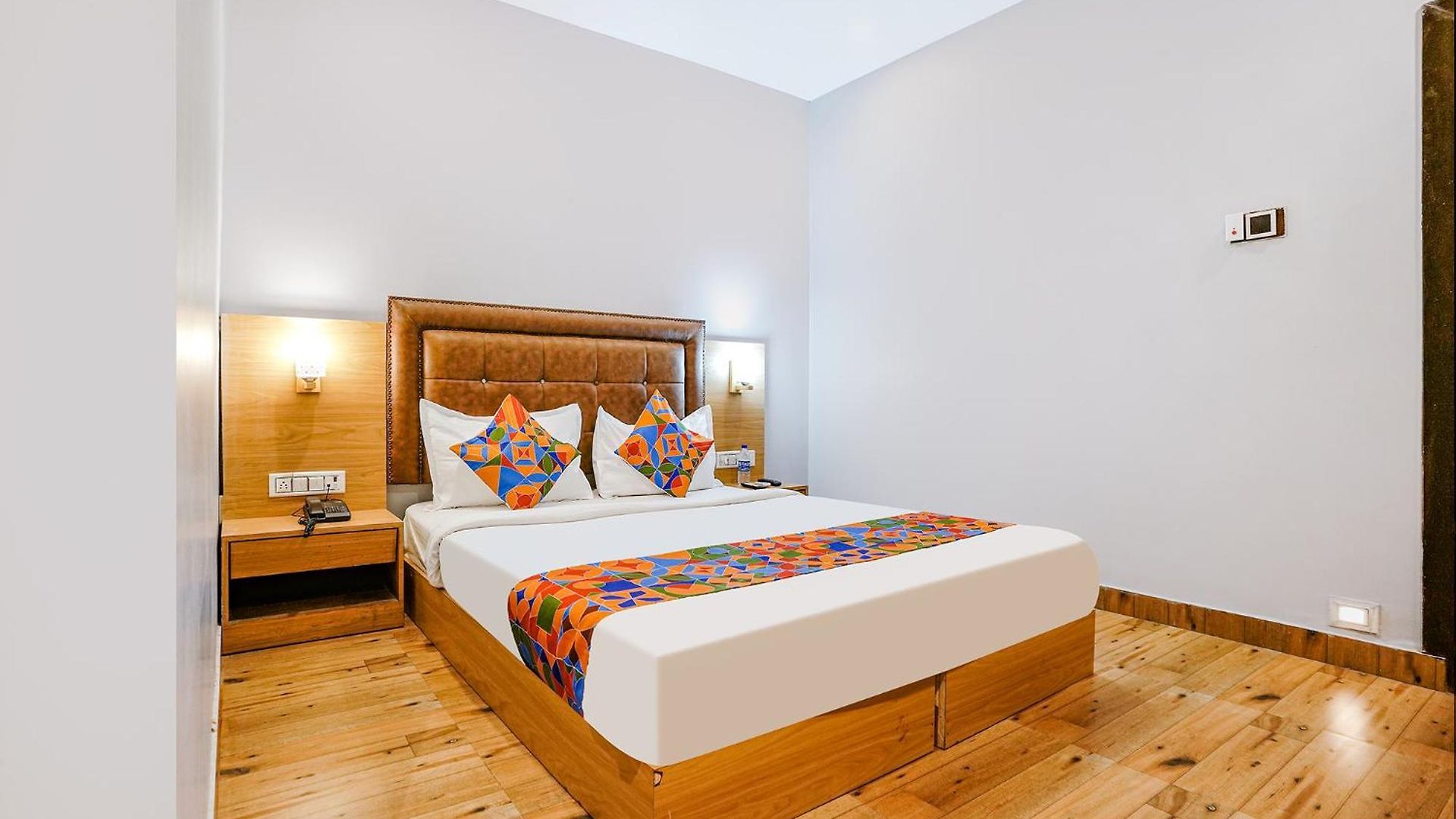 Hotel Fabhotel Zara Grand