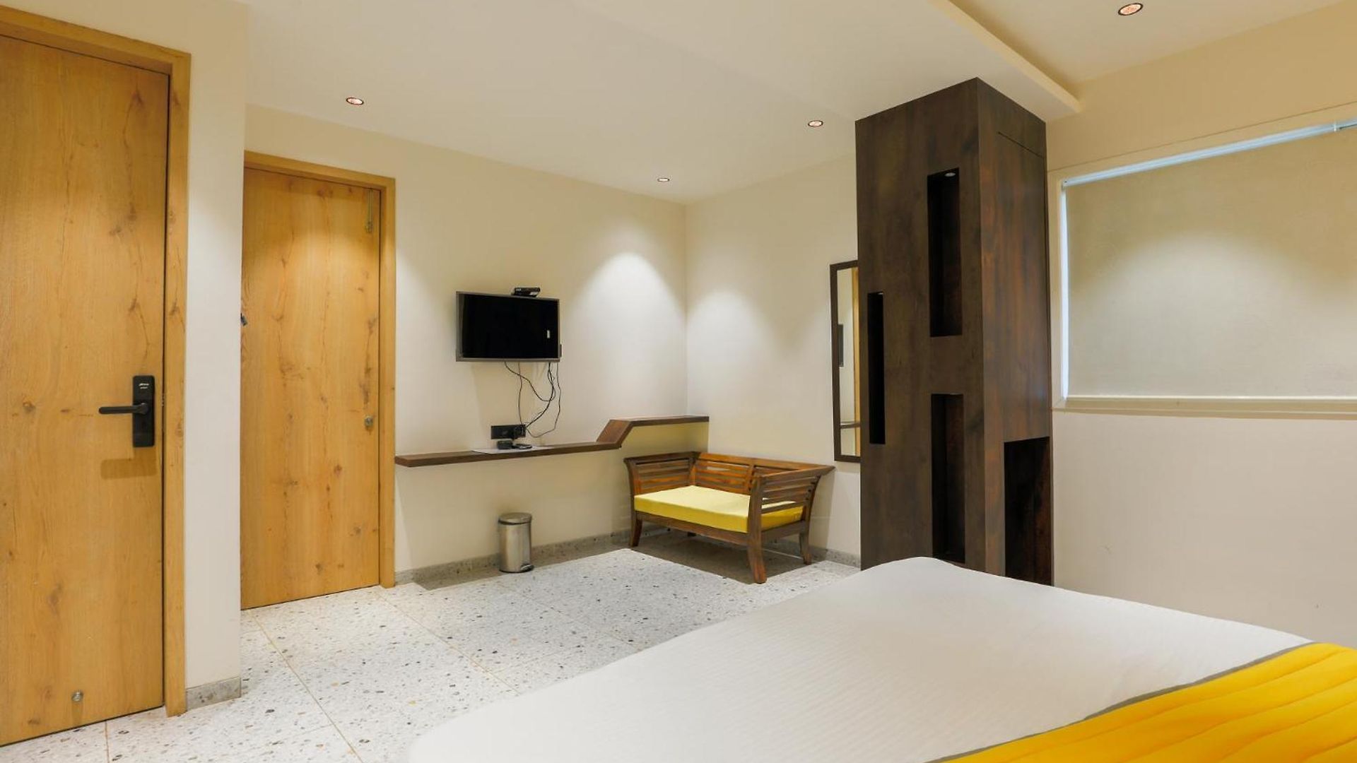 The Cattleya Hotel 3*