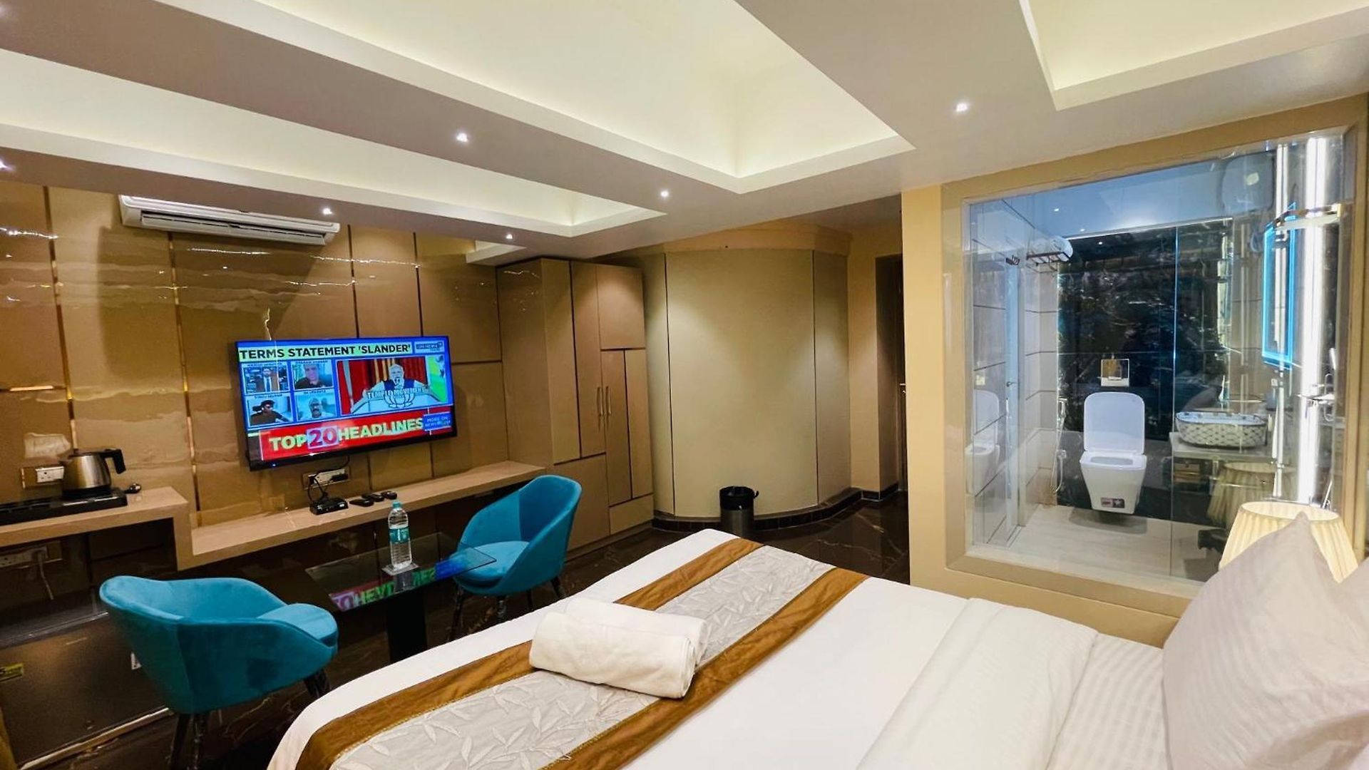 Hotel Home2 Renaissance Club Mumbai