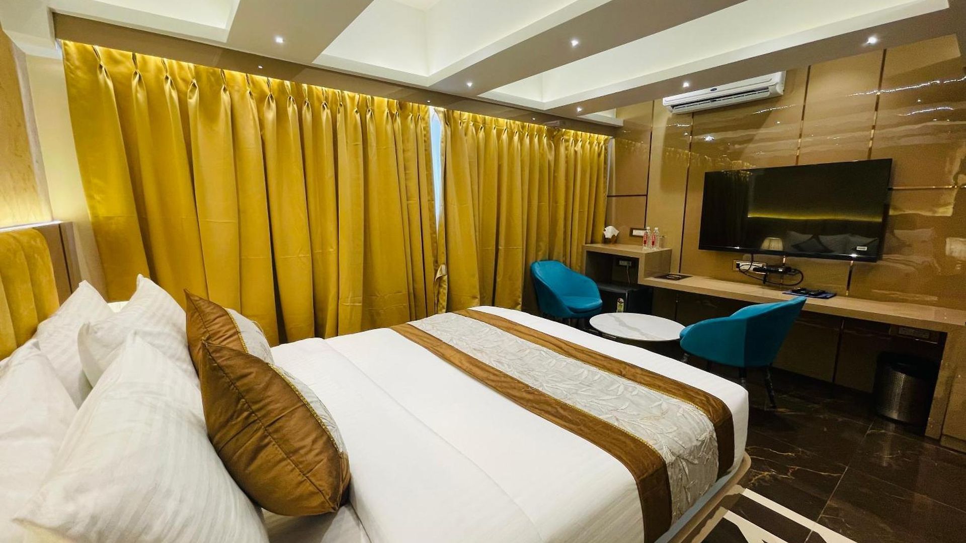 Home2 Renaissance Club 4* Mumbai