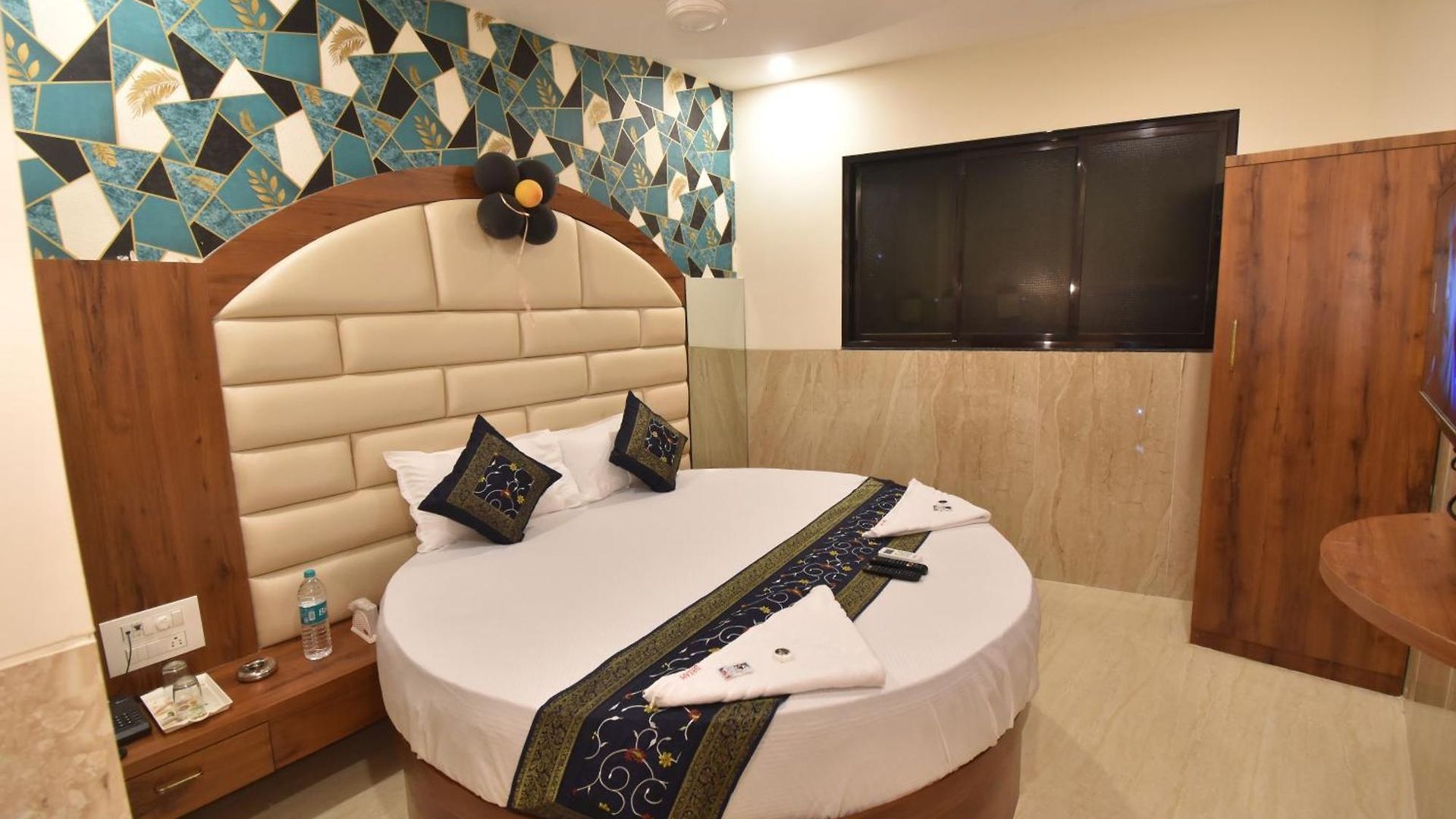 Bed & Breakfast Dream Palace Residency - Near To Us Embassy Bkc Mumbai