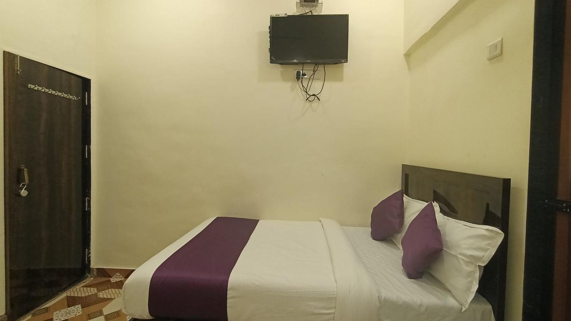 Guest house Star Of Kurla - Nearest From Kurla - Near Bkc