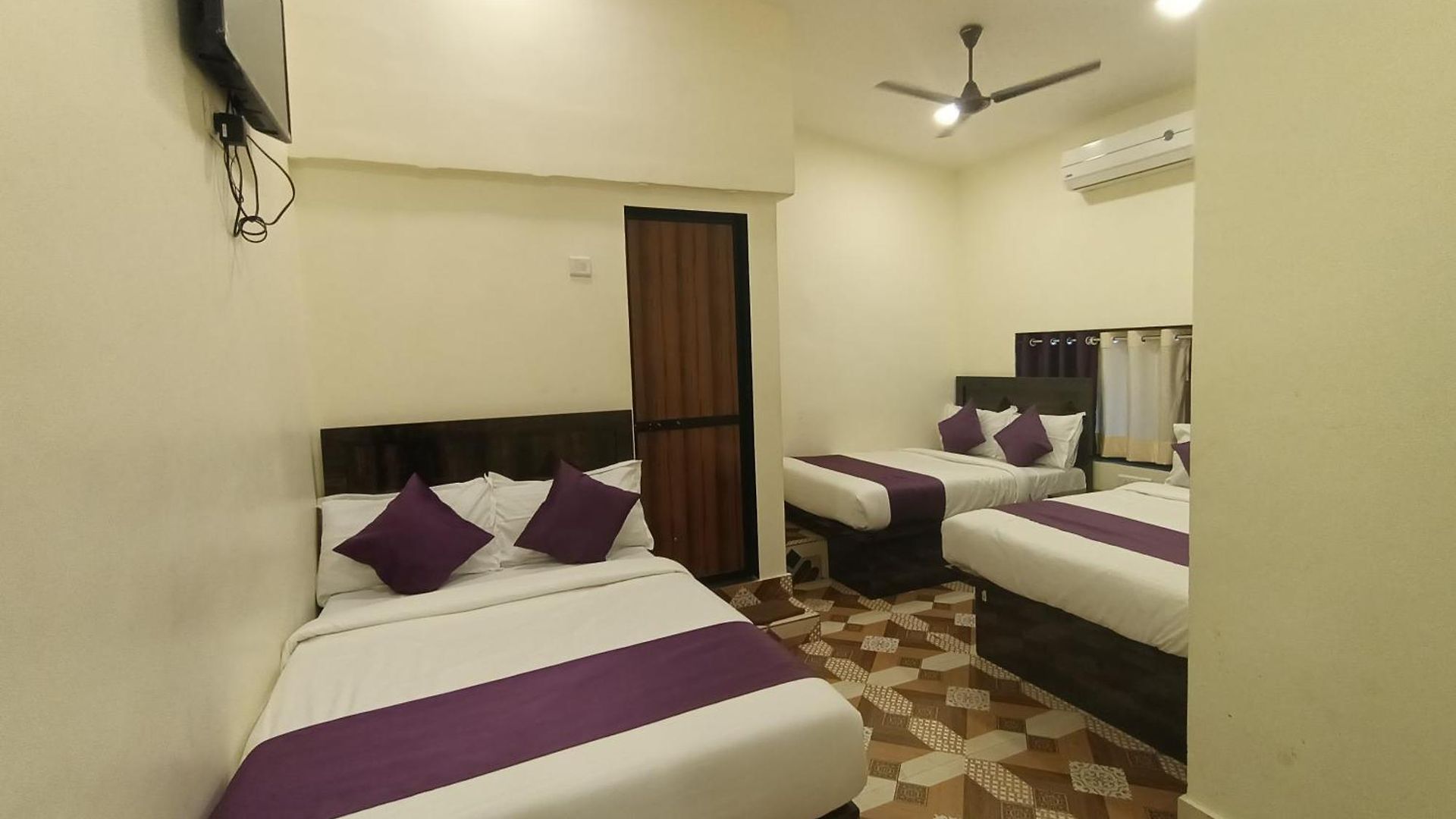 Star Of Kurla - Nearest From Kurla - Near Bkc Guest house *