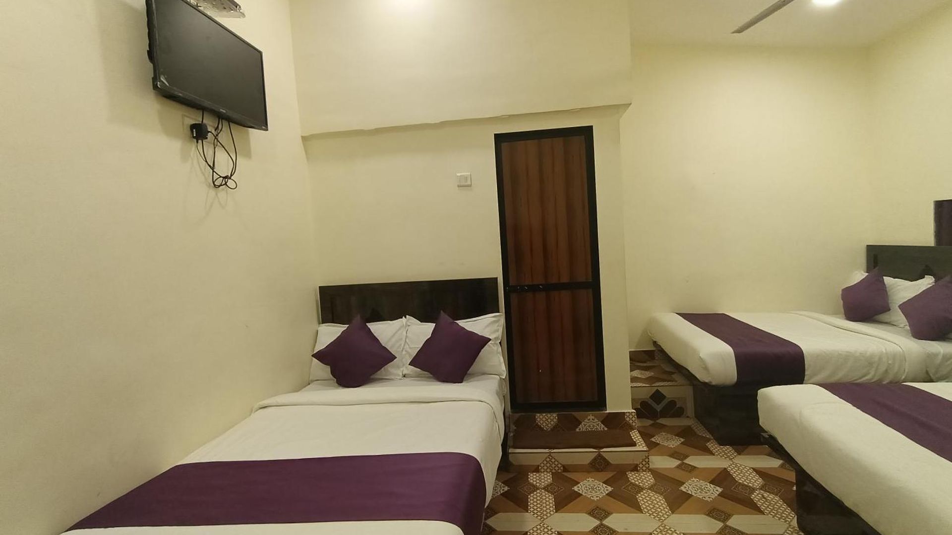 Guest house Star Of Kurla - Nearest From Kurla - Near Bkc