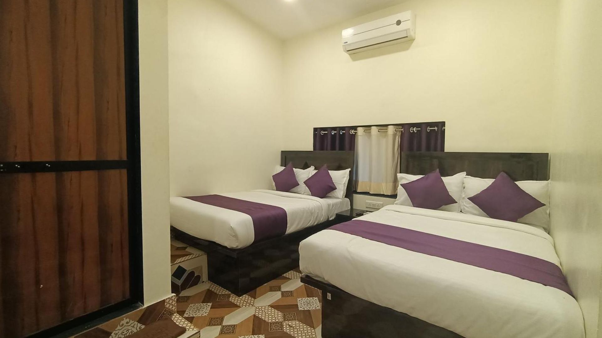 Guest house Star Of Kurla - Nearest From Kurla - Near Bkc Mumbai