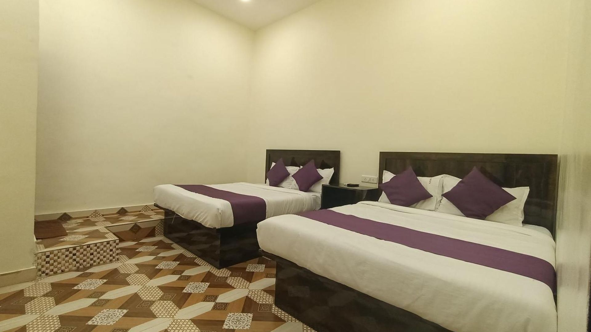 Star Of Kurla - Nearest From Kurla - Near Bkc Guest house Mumbai