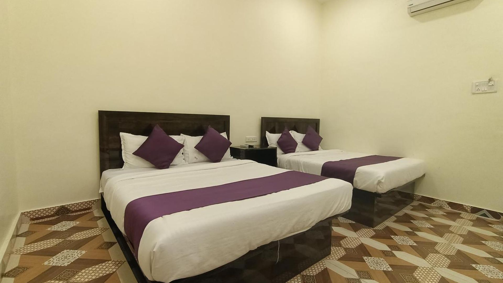 Star Of Kurla - Nearest From Kurla - Near Bkc Guest house