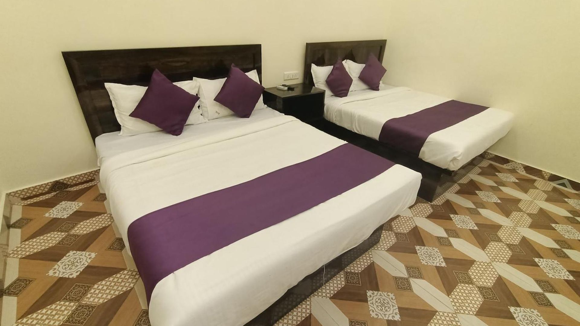 Guest house Star Of Kurla - Nearest From Kurla - Near Bkc *
