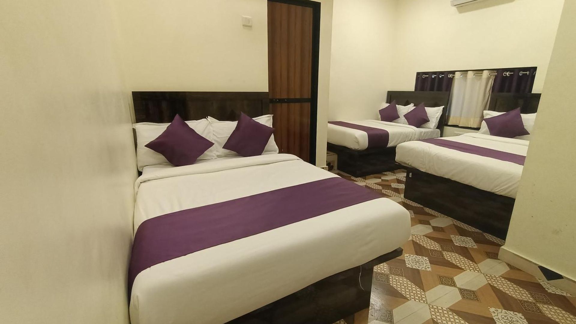 Guest house Star Of Kurla - Nearest From Kurla - Near Bkc