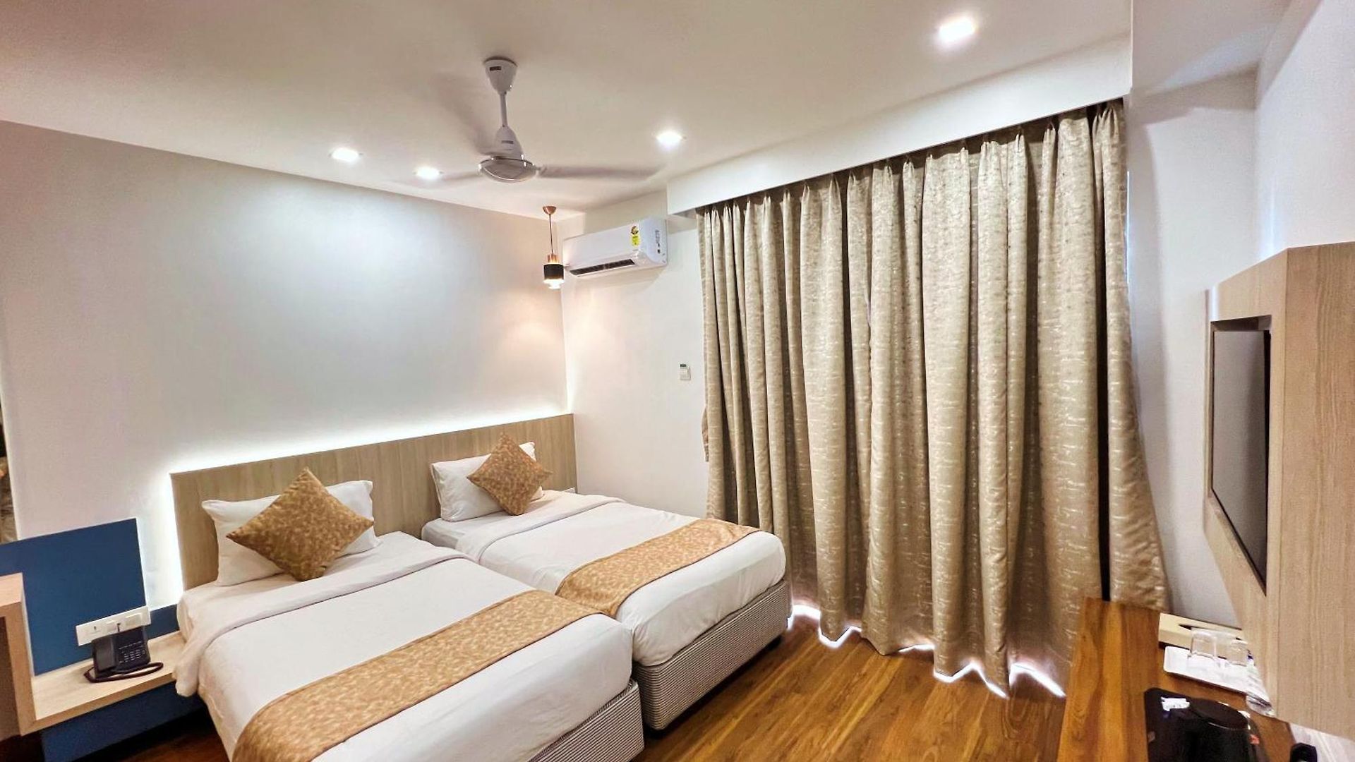 White House By Maxxvalue Service Bandra Mumbai