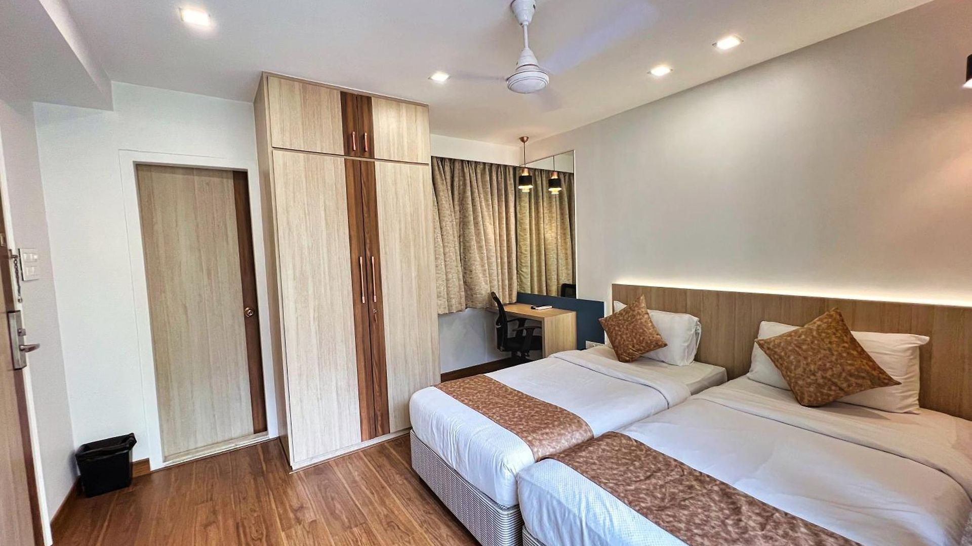 Apartment White House By Maxxvalue Service Bandra *