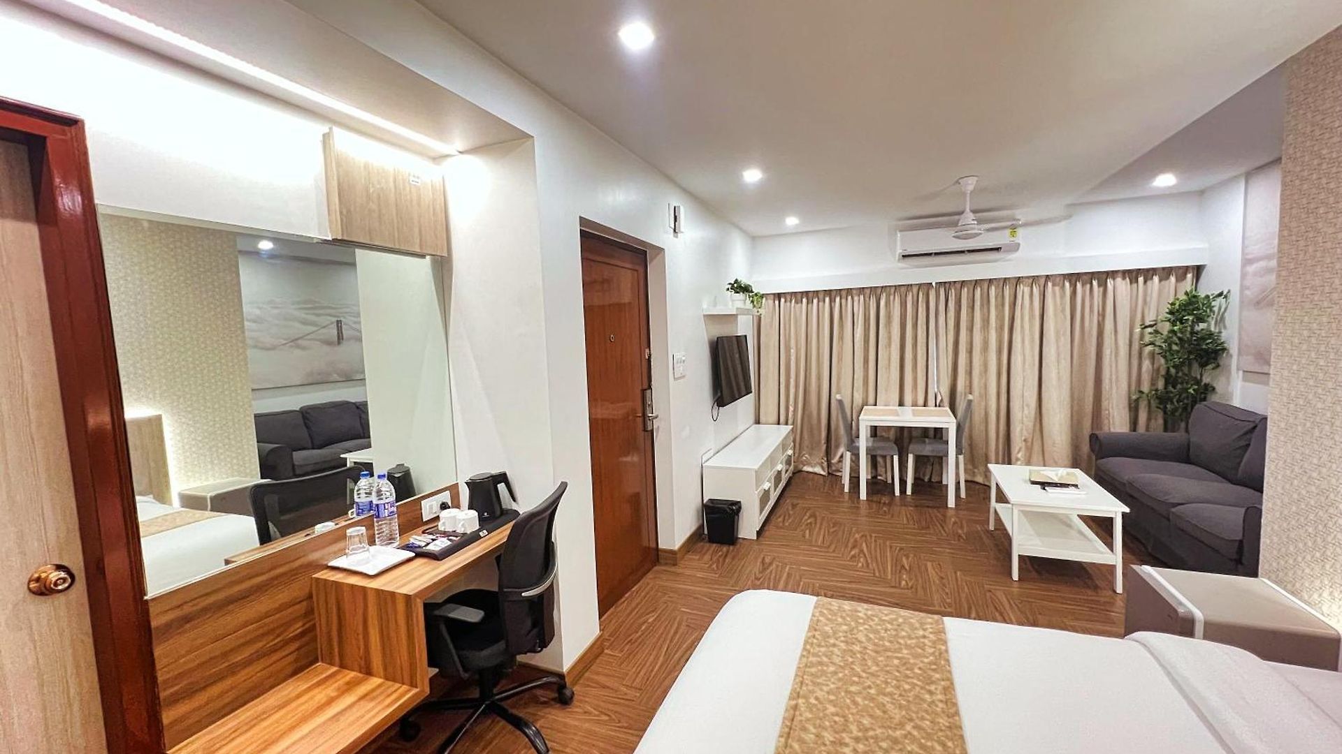 Apartment White House By Maxxvalue Service Bandra *