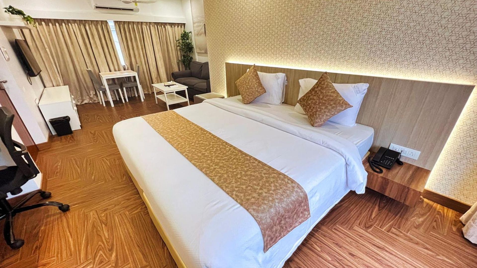 White House By Maxxvalue Service Bandra