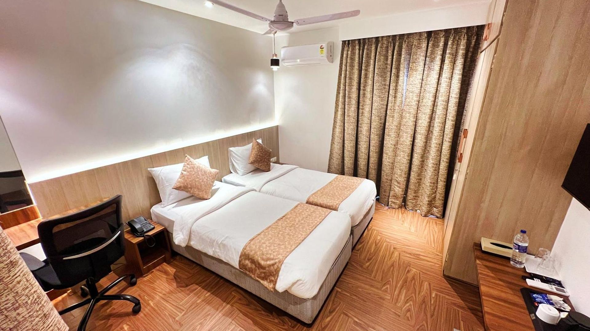 White House By Maxxvalue Service Bandra Mumbai