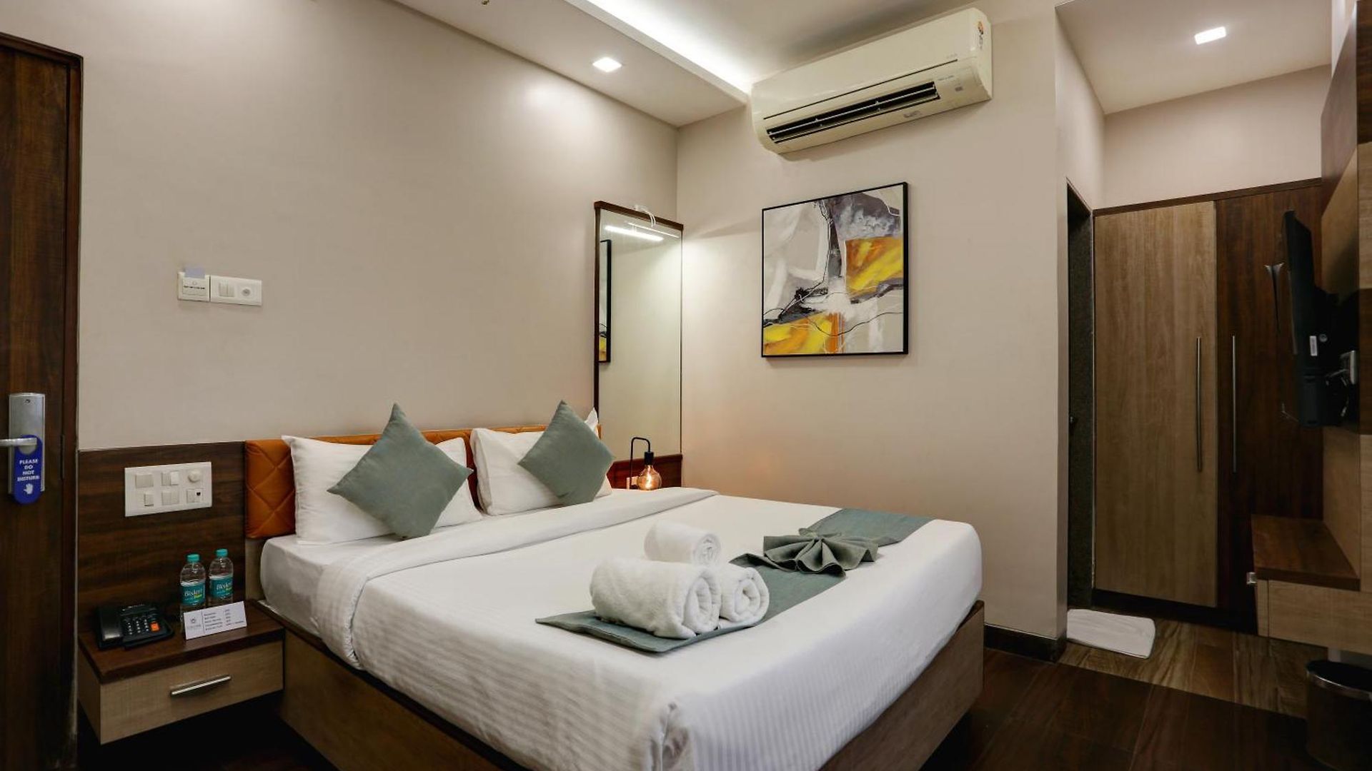 Hotel Ozone Colaba Mumbai