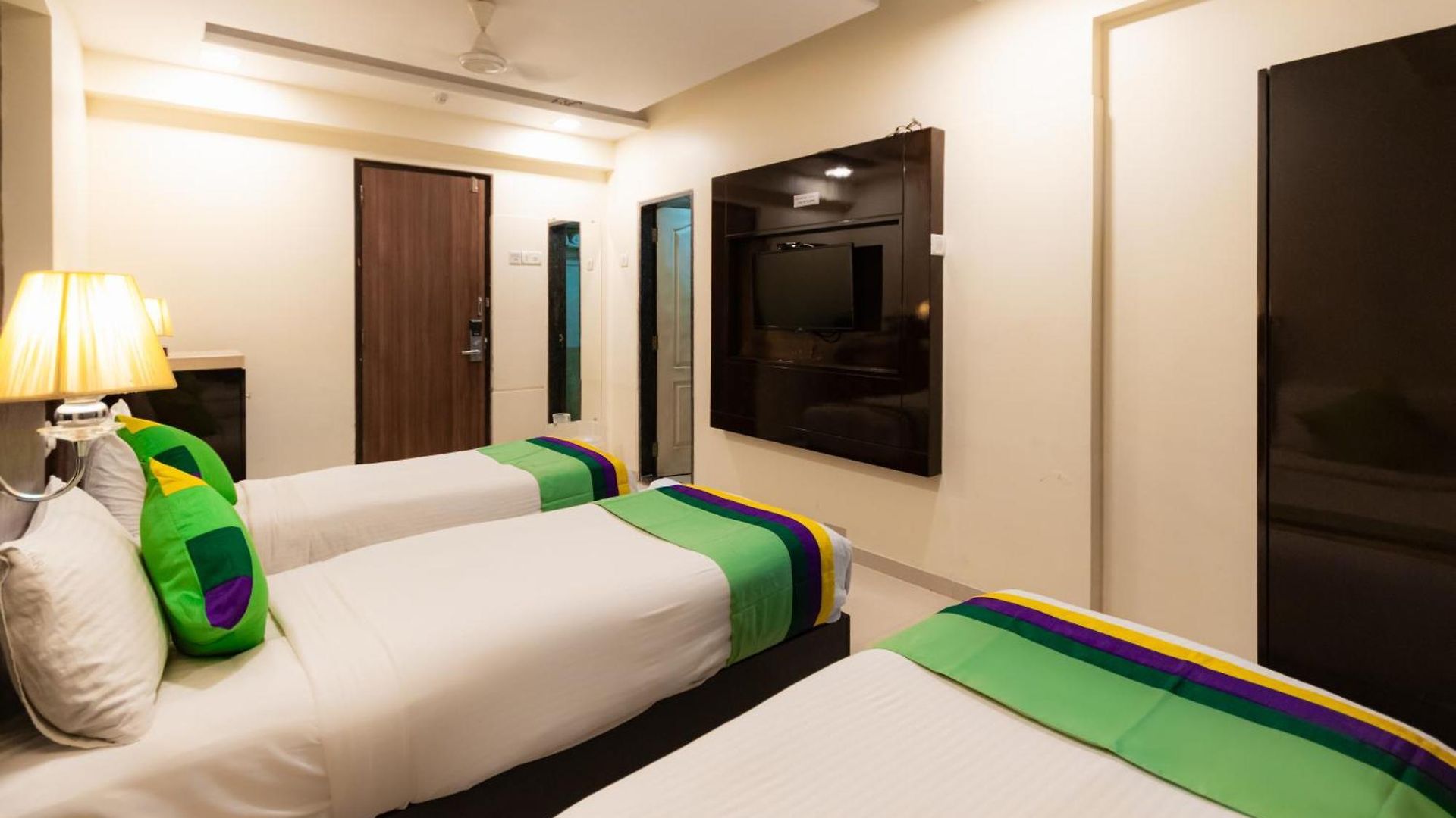 Treebo Laaiba Residency Hotel Mumbai