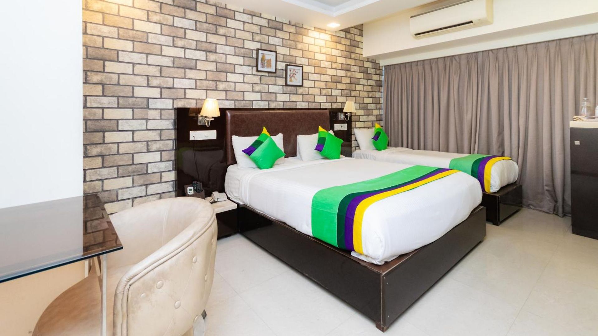 Treebo Laaiba Residency Hotel