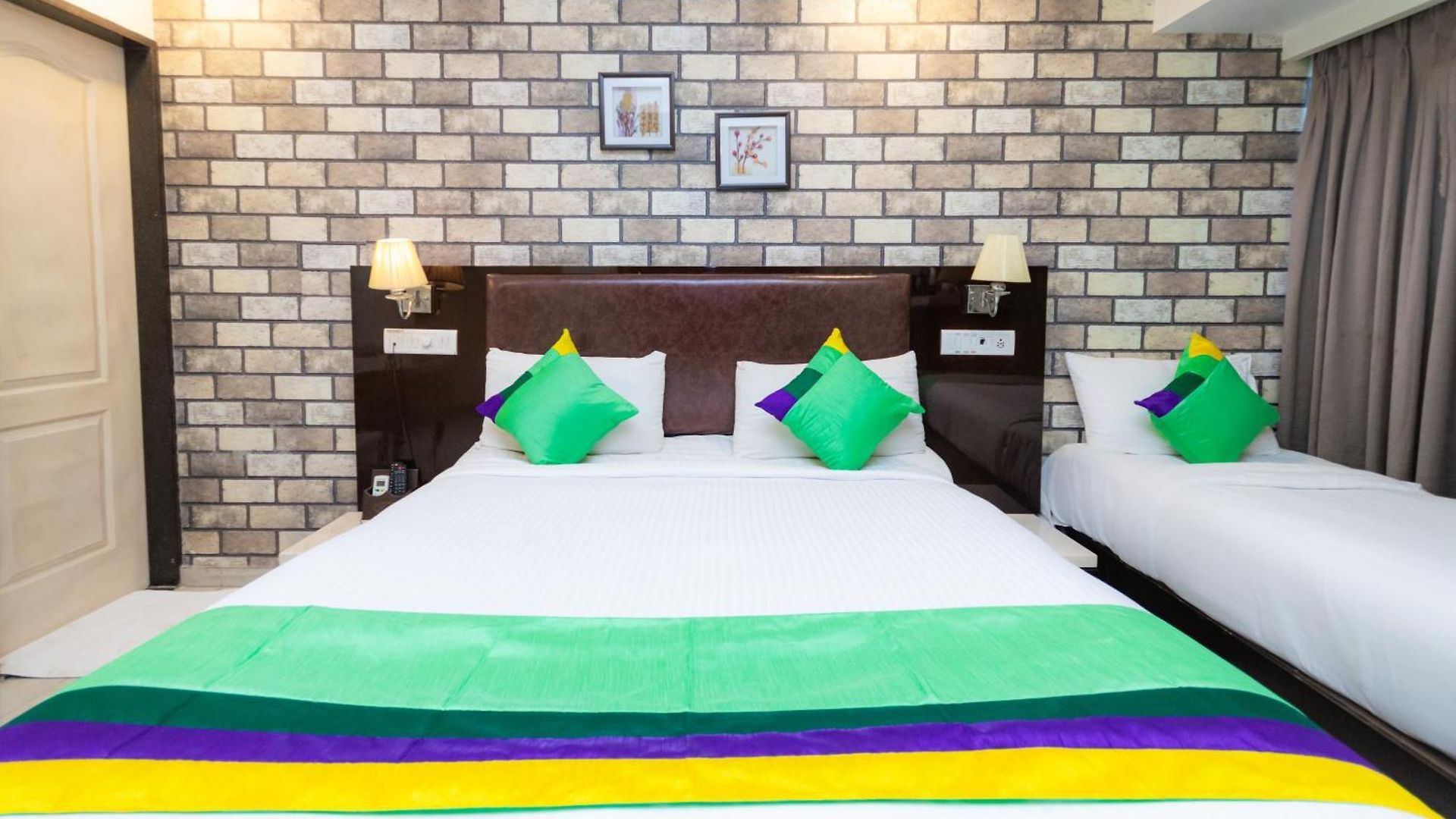 Treebo Laaiba Residency Hotel 3*