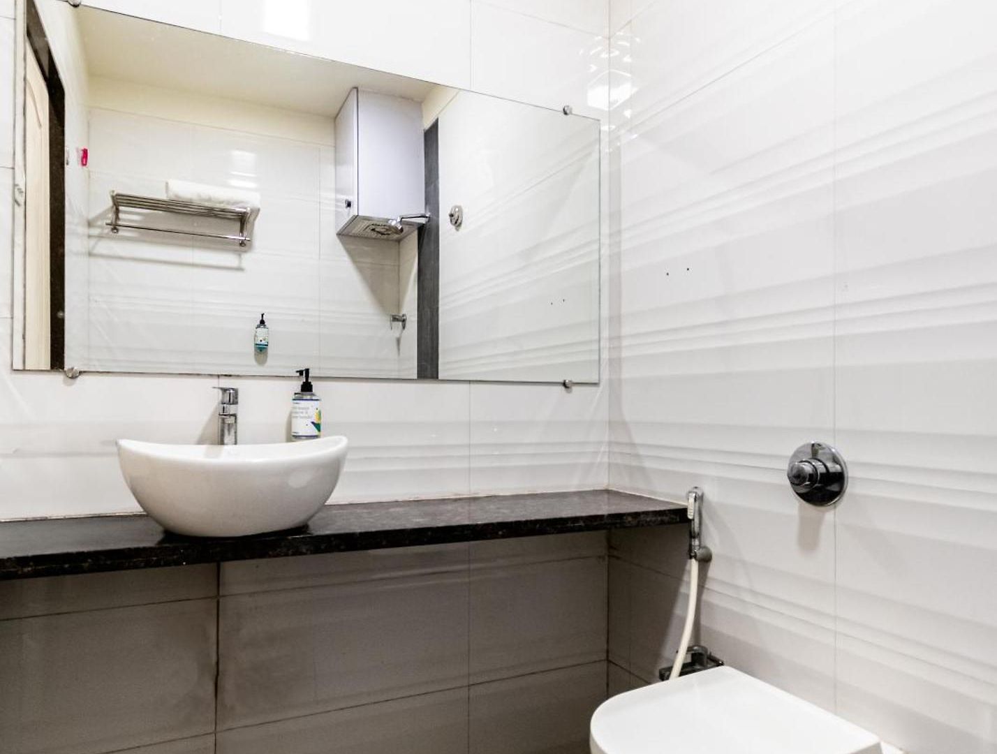 Treebo Laaiba Residency Hotel 3*