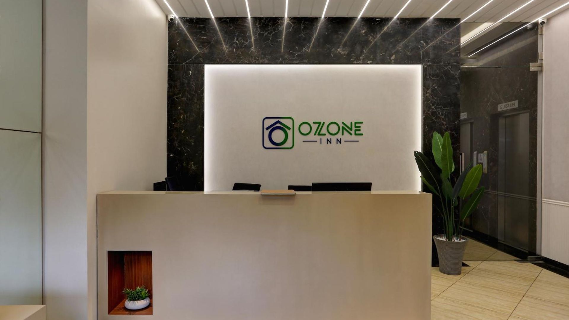Ozone Colaba Hotel