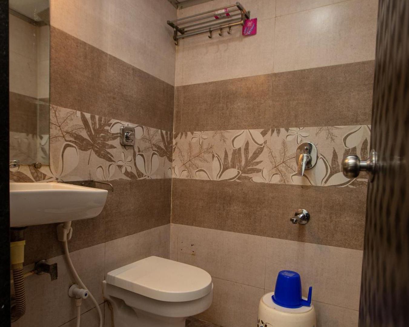 Hotel J D Residency