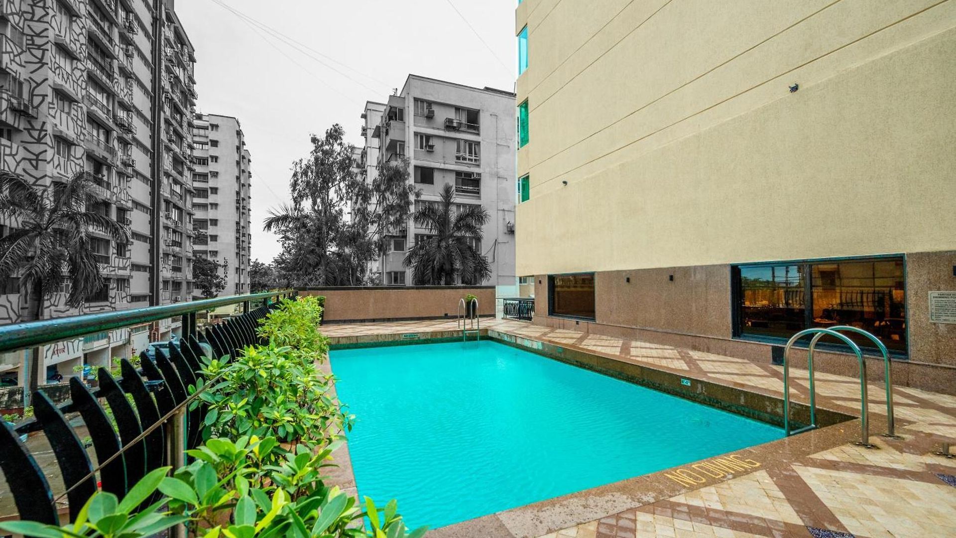 Hotel Fariyas , Colaba 4*