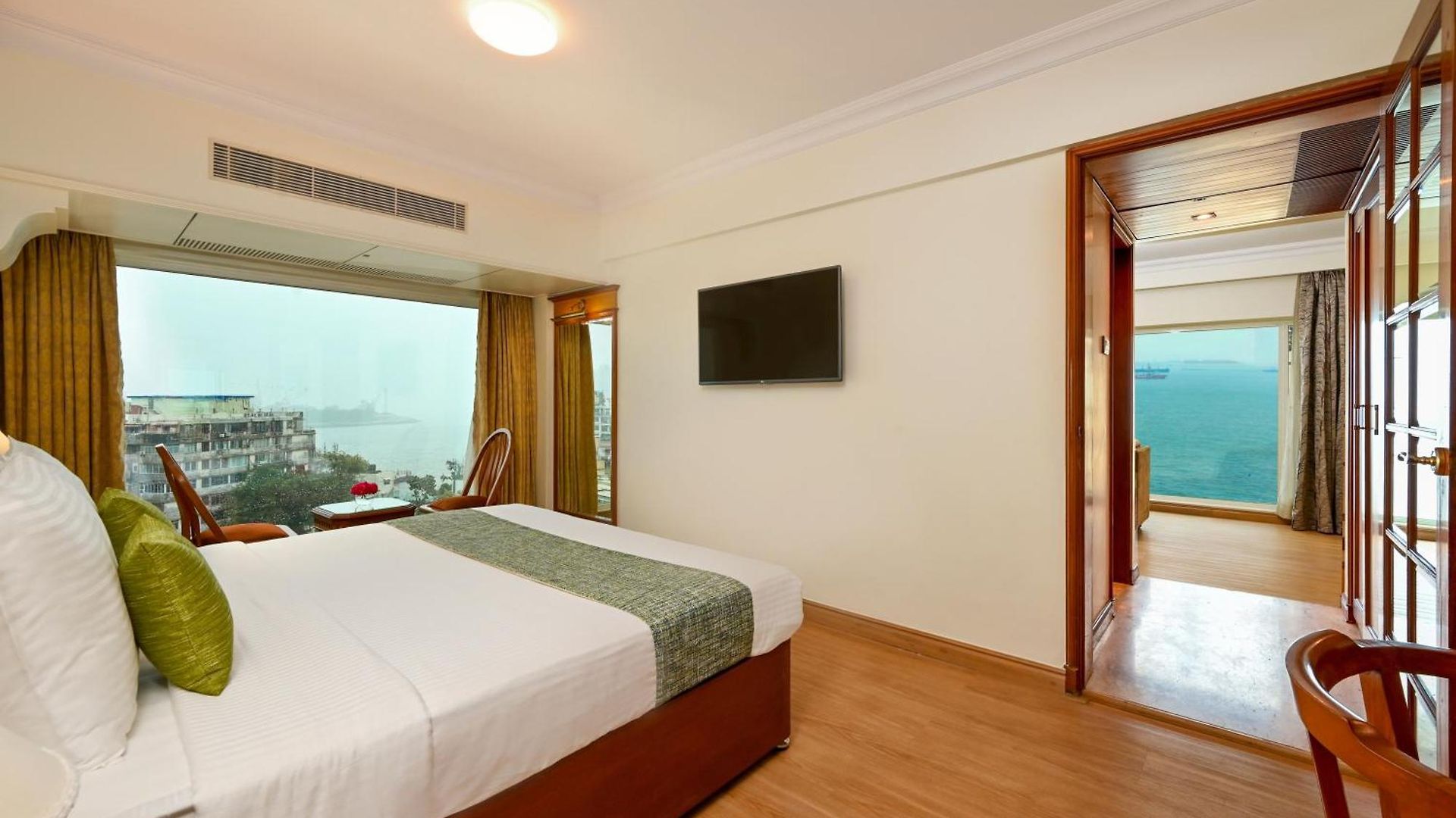 Fariyas , Colaba Mumbai
