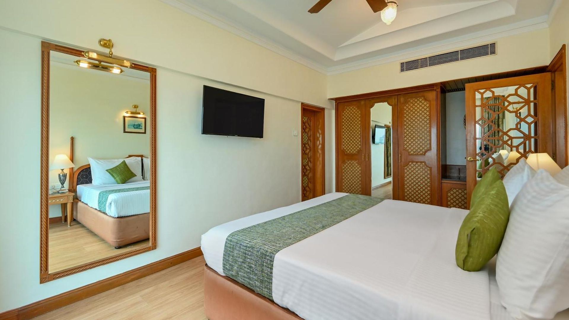 Fariyas , Colaba Mumbai