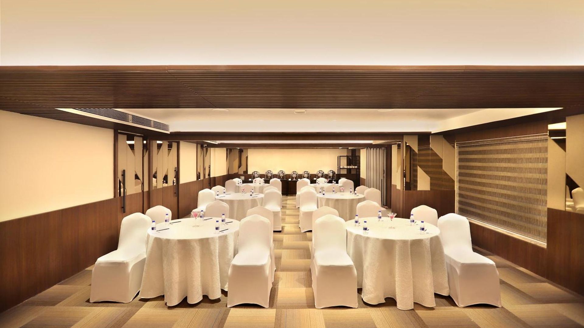 Aralia International Airport, Hotel