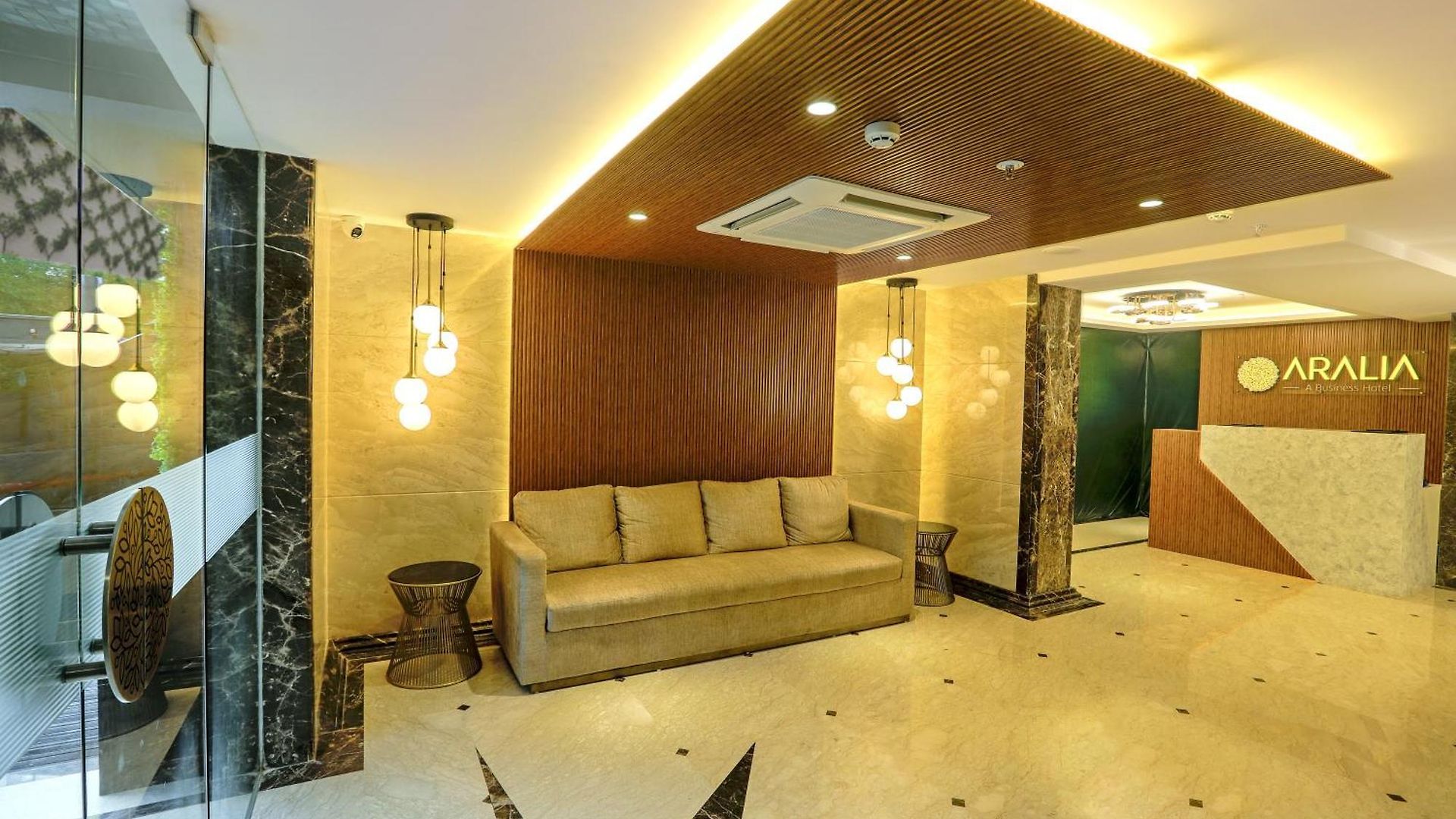 Hotel Aralia International Airport,